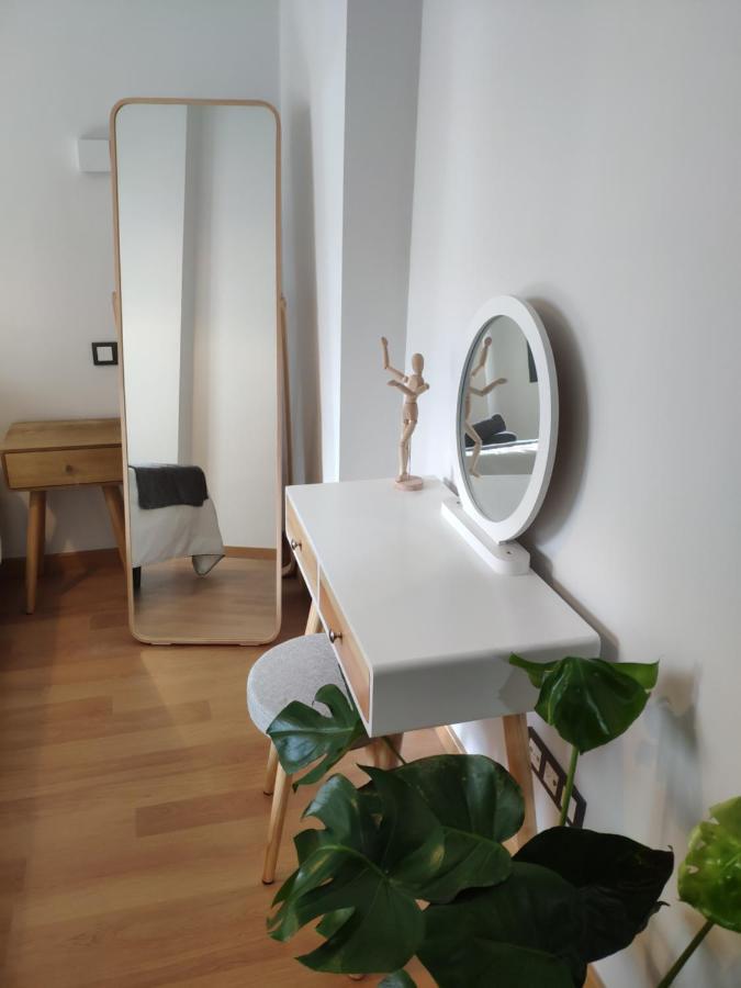Unique Apartment In Malaga City Center With Pool Eksteriør bilde